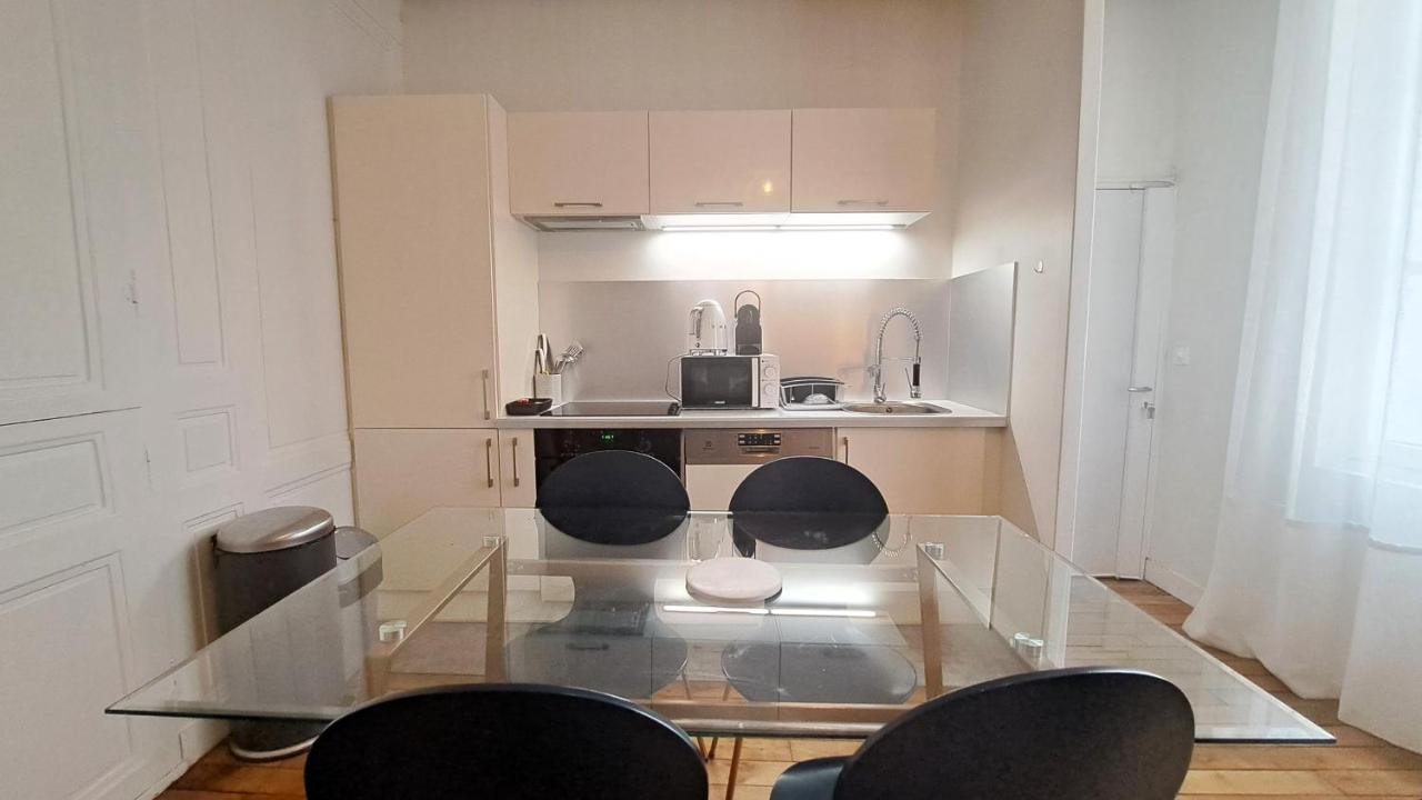Appartement Centre Vieux Tours Dans Immeuble Historique 3P Экстерьер фото